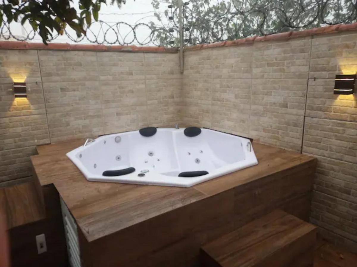 Casa Com Spa De Hidro, Aquecedor E Cromoterapia A 1,0 Km Do Centro Chapada dos Guimaraes Luaran gambar