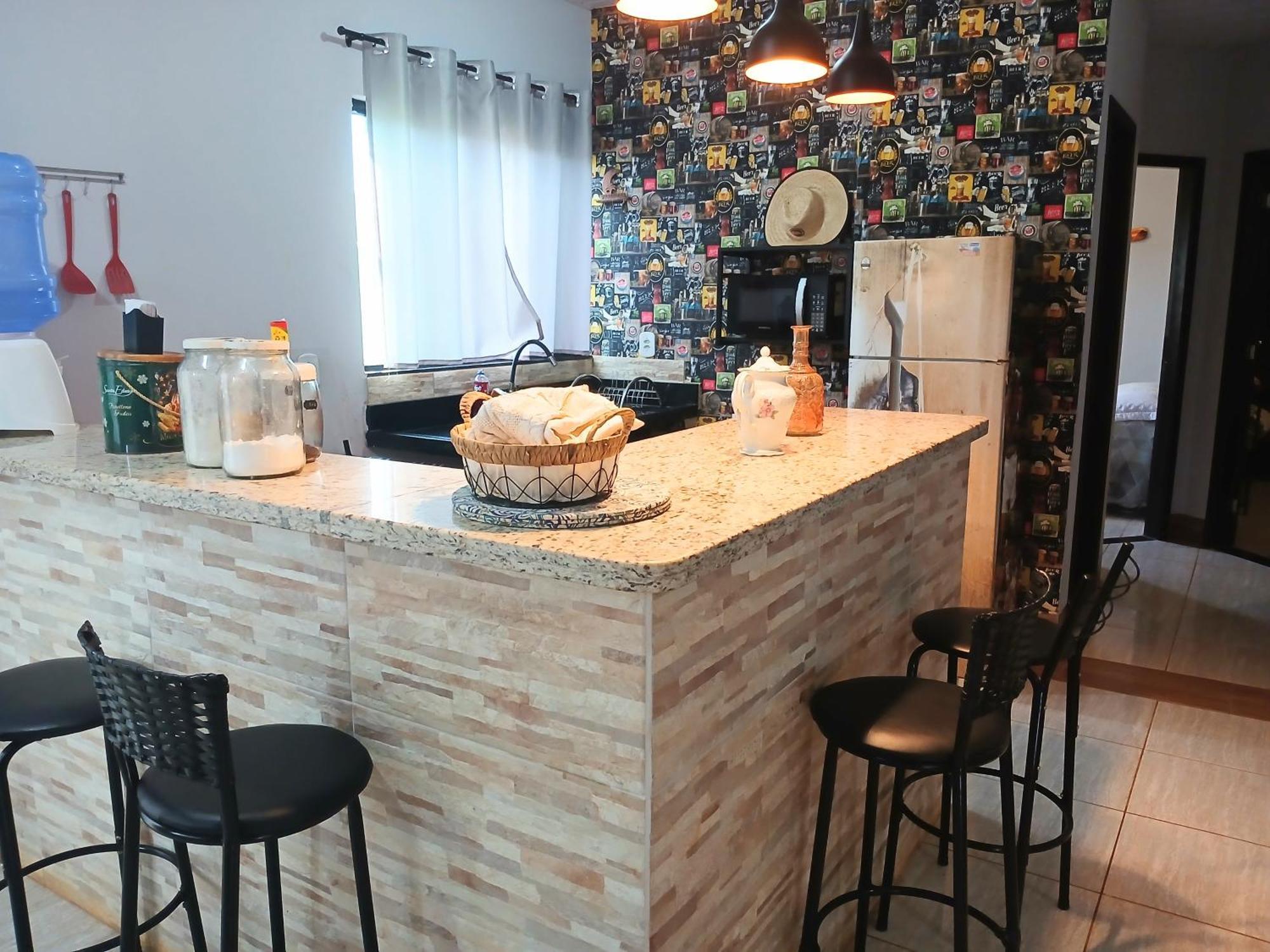 Casa Com Spa De Hidro, Aquecedor E Cromoterapia A 1,0 Km Do Centro Chapada dos Guimaraes Luaran gambar
